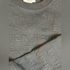 NWT!! Champion Logo Embossed Women's Black Cropped Sweatshirt